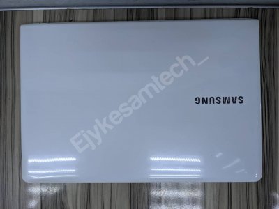 SAMSUNG NOTEBOOK 450R (4th Gen) laptop