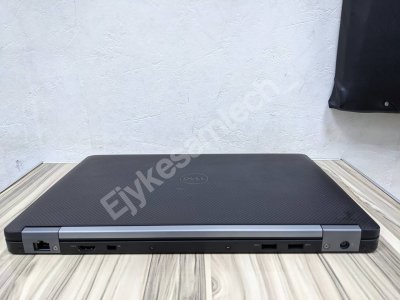 DELL LATITUDE E7470 (7th Gen) laptop