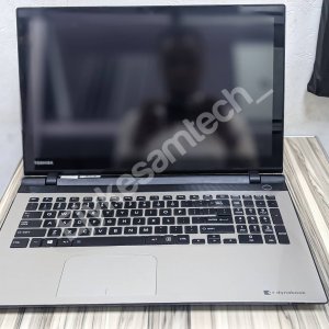 TOSHIBA DYNABOOK SATELLITE L50 (5th Gen) laptop