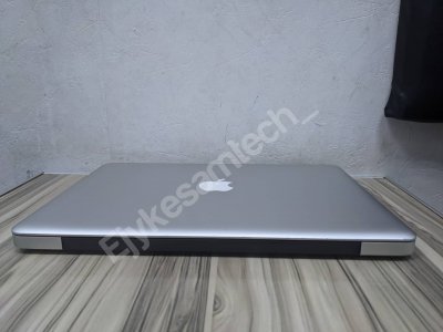 MacBook Pro 13 (2012) laptop