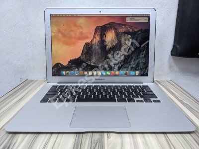 MacBook Air A1369 (2011) laptop