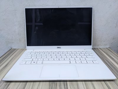 DELL XPS 13 9380 Notebook